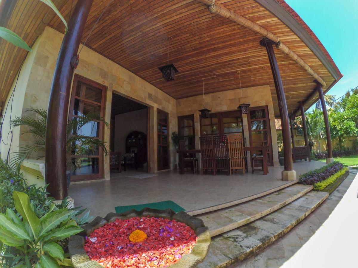 Ocean Beachfront Villa Dini Banjar  Exterior photo