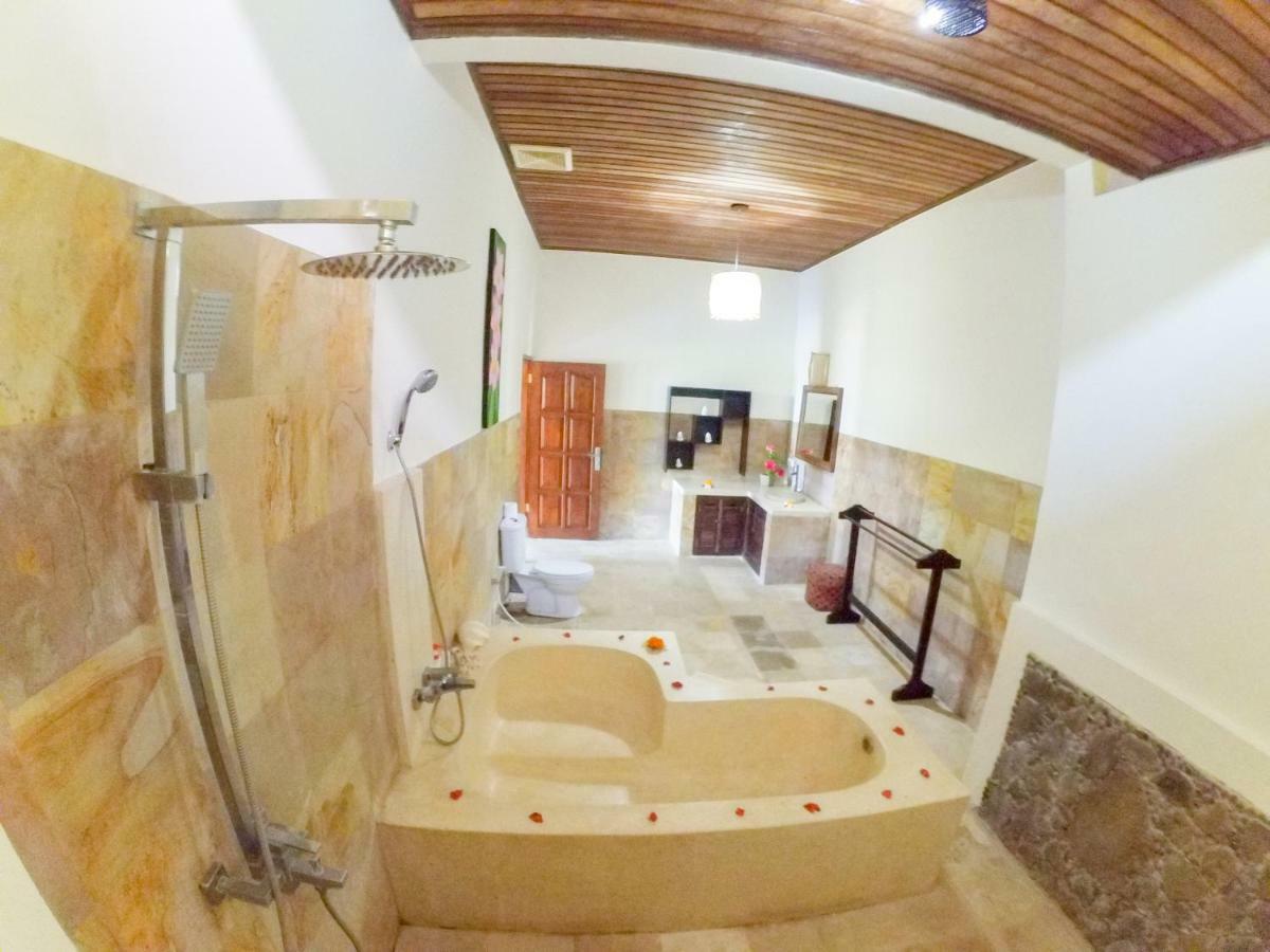 Ocean Beachfront Villa Dini Banjar  Exterior photo